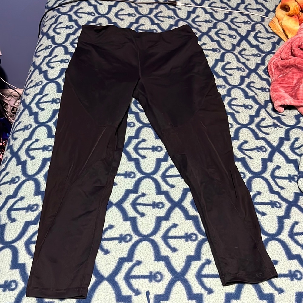 Garage Mesh Cut Out Athletic Leggings